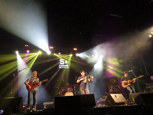 Festival Strenes 2019. Concert de Joan Garriga a la plaça Catalunya