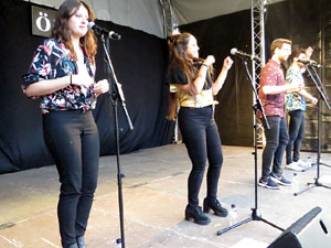 Festival A Cappella 2019. Actuaci&oacute; de 4GAMI a la pla&ccedil;a de la Independ&egrave;ncia