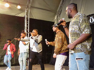 Festival A Cappella 2019. Actuaci&oacute; de Vad&eacute; a la pla&ccedil;a de la Independ&egrave;ncia