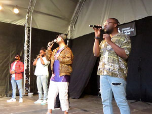 Festival A Cappella 2019. Actuaci&oacute; de Vad&eacute; a la pla&ccedil;a de la Independ&egrave;ncia