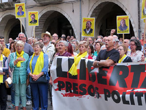 Concentració a la plaça del Vi per la independència i la llibertat dels presos polítics