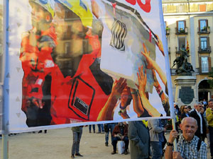 Concentració contra el judici de l'1-O a la plaça de la Independència