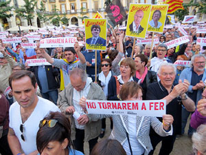 Concentraci&oacute; contra el judici de l'1-O a la pla&ccedil;a de la Independ&egrave;ncia