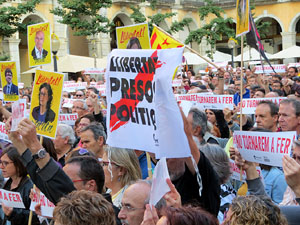 Concentraci&oacute; contra el judici de l'1-O a la pla&ccedil;a de la Independ&egrave;ncia