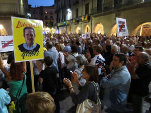 Concentració a la plaça del Vi per la independència i la llibertat dels presos polítics