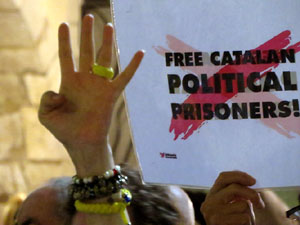 Concentració a la plaça del Vi per la independència i la llibertat dels presos polítics