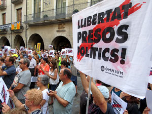 Concentració a la plaça del Vi per la independència i la llibertat dels presos polítics