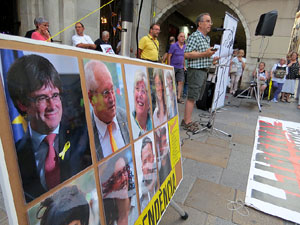 Concentració a la plaça del Vi per la independència i la llibertat dels presos polítics