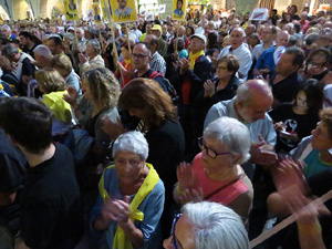 Concentració a la plaça del Vi per la independència i la llibertat dels presos polítics
