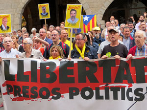 Concentració a la plaça del Vi per la independència i la llibertat dels presos polítics