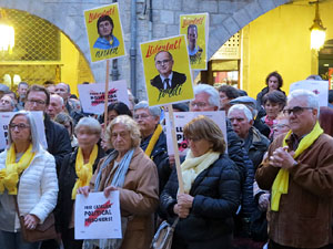 Concentració a la plaça del Vi per la independència i la llibertat dels presos polítics