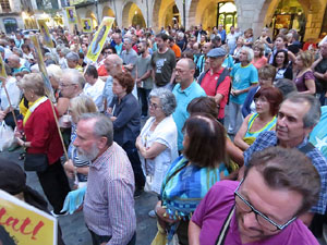 Concentraci&oacute; a la pla&ccedil;a del Vi per la independ&egrave;ncia i la llibertat dels presos pol&iacute;tics