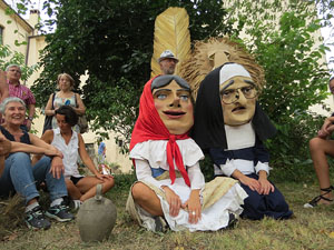 Festa Major de Sant Daniel 2019 - Danses i salutacions al monestir de Sant Daniel