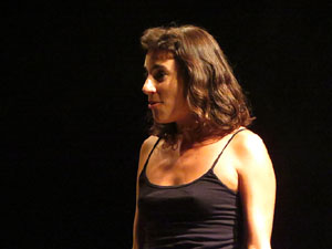 Festivals de Girona. FITAG 2019 - 'Experiment autoficci&oacute;'. Espectacle inaugural al Teatre Municipal, dirigit per Carolina Correa