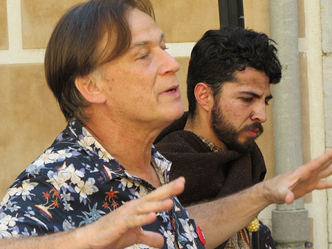 Finalitzaci&oacute; de la representaci&oacute; al pati de la Casa de Cultura