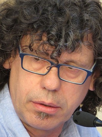 Llu&iacute;s Freixas, director de la Casa de Cultura, durant la presentaci&oacute;