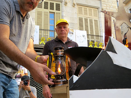 Arribada de la Flama del Canigó 2019 a la plaça del Vi