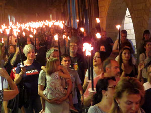 Marxa de Torxes de Girona per commemorar l'1-O