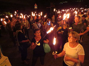Marxa de Torxes de Girona per commemorar l'1-O