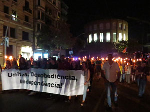 Marxa de Torxes de Girona per commemorar l'1-O