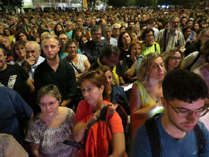 Marxa de Torxes de Girona per commemorar l'1-O