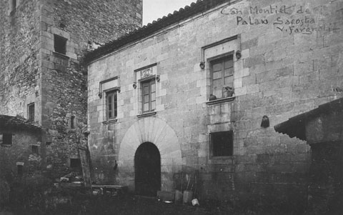 El mas de Can Montiel a Palau-sacosta, amb la torre medieval integrada al conjunt. 1911-1936