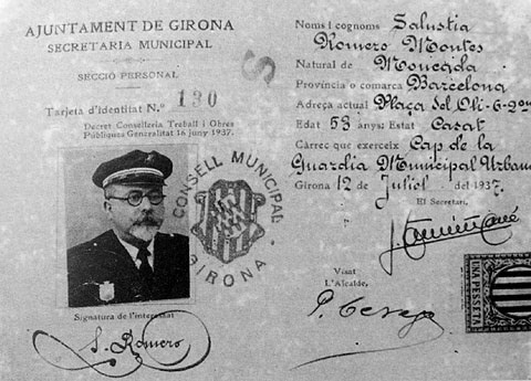 Targeta d'identitat de Salusti&agrave; Romero, cap de la gu&agrave;rdia di&uuml;rna. Juliol de 1937