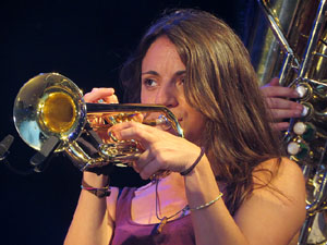Festival Strenes 2019. Concert de Balkan Paradise Orchestra a la pla&ccedil;a Catalunya dins la programaci&oacute; de la Festa Major de l'Strenes