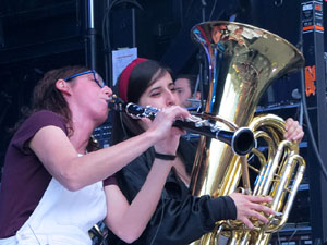 Festival Strenes 2019. Concert de Balkan Paradise Orchestra a la pla&ccedil;a Catalunya dins la programaci&oacute; de la Festa Major de l'Strenes