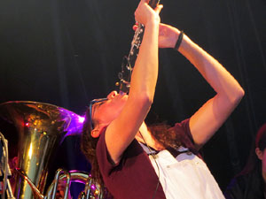 Festival Strenes 2019. Concert de Balkan Paradise Orchestra a la pla&ccedil;a Catalunya dins la programaci&oacute; de la Festa Major de l'Strenes