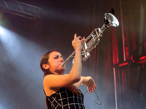 Festival Strenes 2019. Concert de Balkan Paradise Orchestra a la pla&ccedil;a Catalunya dins la programaci&oacute; de la Festa Major de l'Strenes