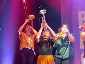 Festival Strenes 2019. Concert de Balkan Paradise Orchestra a la pla&ccedil;a Catalunya dins la programaci&oacute; de la Festa Major de l'Strenes