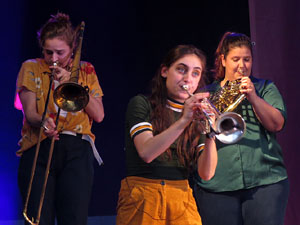 Festival Strenes 2019. Concert de Balkan Paradise Orchestra a la pla&ccedil;a Catalunya dins la programaci&oacute; de la Festa Major de l'Strenes