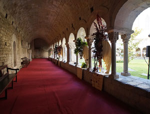 Temps de Flors 2019. Muntatges florals als claustres de la Catedral