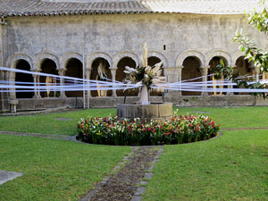 Temps de Flors 2019. Muntatges florals als claustres de la Catedral
