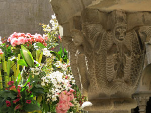 Temps de Flors 2019. Muntatges florals als claustres de Sant Pere de Galligants