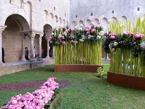 Temps de Flors 2019. Muntatges florals als claustres de Sant Pere de Galligants