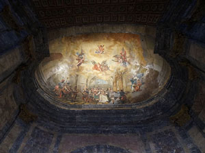 Temps de Flors 2019. Decoracions florals a l'interior de la nau g&ograve;tica de Sant Feliu