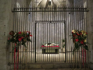 Temps de Flors 2019. Decoracions florals a l'interior de la nau g&ograve;tica de Sant Feliu