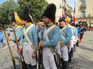 XII Festa Reviu els Setges Napole&ograve;nics de Girona. Desfilada pels carrers de Girona