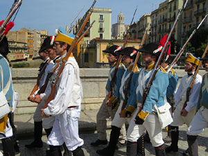 XII Festa Reviu els Setges Napole&ograve;nics de Girona. Presentaci&oacute; a la pla&ccedil;a de la Independ&egrave;ncia