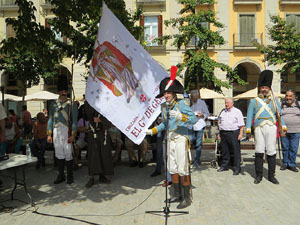 XII Festa Reviu els Setges Napole&ograve;nics de Girona. Presentaci&oacute; a la pla&ccedil;a de la Independ&egrave;ncia
