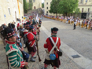 XII Festa Reviu els Setges Napole&ograve;nics de Girona. Presentaci&oacute; a la pla&ccedil;a de Sant Dom&egrave;nec