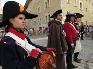 XII Festa Reviu els Setges Napole&ograve;nics de Girona. Presentaci&oacute; a la pla&ccedil;a de Sant Dom&egrave;nec