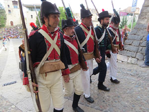 XII Festa Reviu els Setges Napole&ograve;nics de Girona. Presentaci&oacute; a la pla&ccedil;a de Sant Dom&egrave;nec