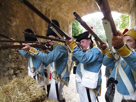 XI Festa Reviu els Setges Napole&ograve;nics de Girona. Combat al portal de Sant Crist&ograve;fol