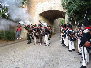 XII Festa Reviu els Setges Napole&ograve;nics de Girona. Combat al portal de Sant Crist&ograve;fol
