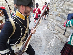 XII Festa Reviu els Setges Napole&ograve;nics de Girona. Combats al carrer del bisbe Carta&ntilde;&aacute;