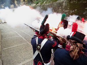 XII Festa Reviu els Setges Napole&ograve;nics de Girona. Combats al carrer del bisbe Carta&ntilde;&aacute;