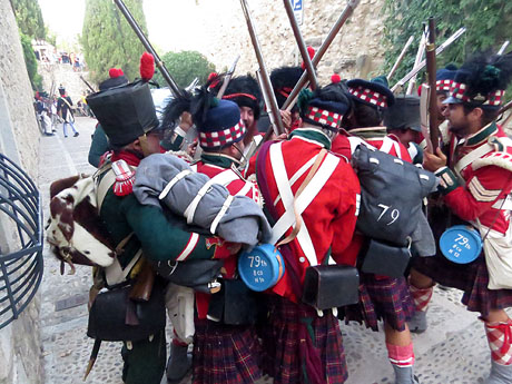 XII Festa Reviu els Setges Napole&ograve;nics de Girona. Combats al carrer del bisbe Carta&ntilde;&aacute;a